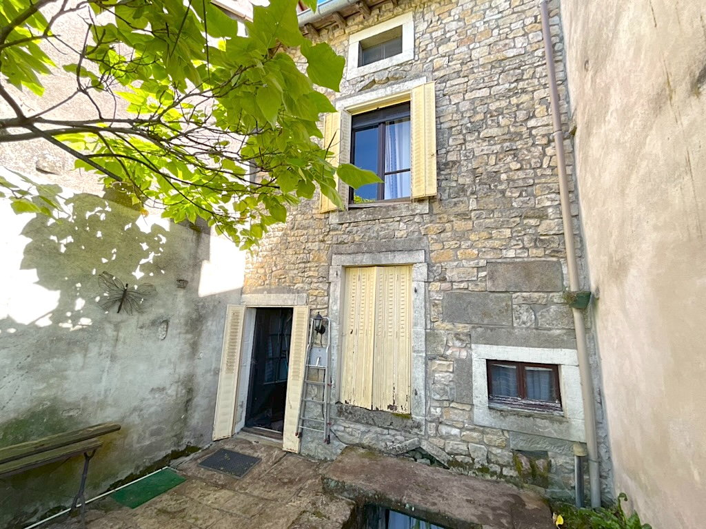 Maison Bousseraucourt 5 pièces 105m2 habitables 3 chambres terrain 631m2