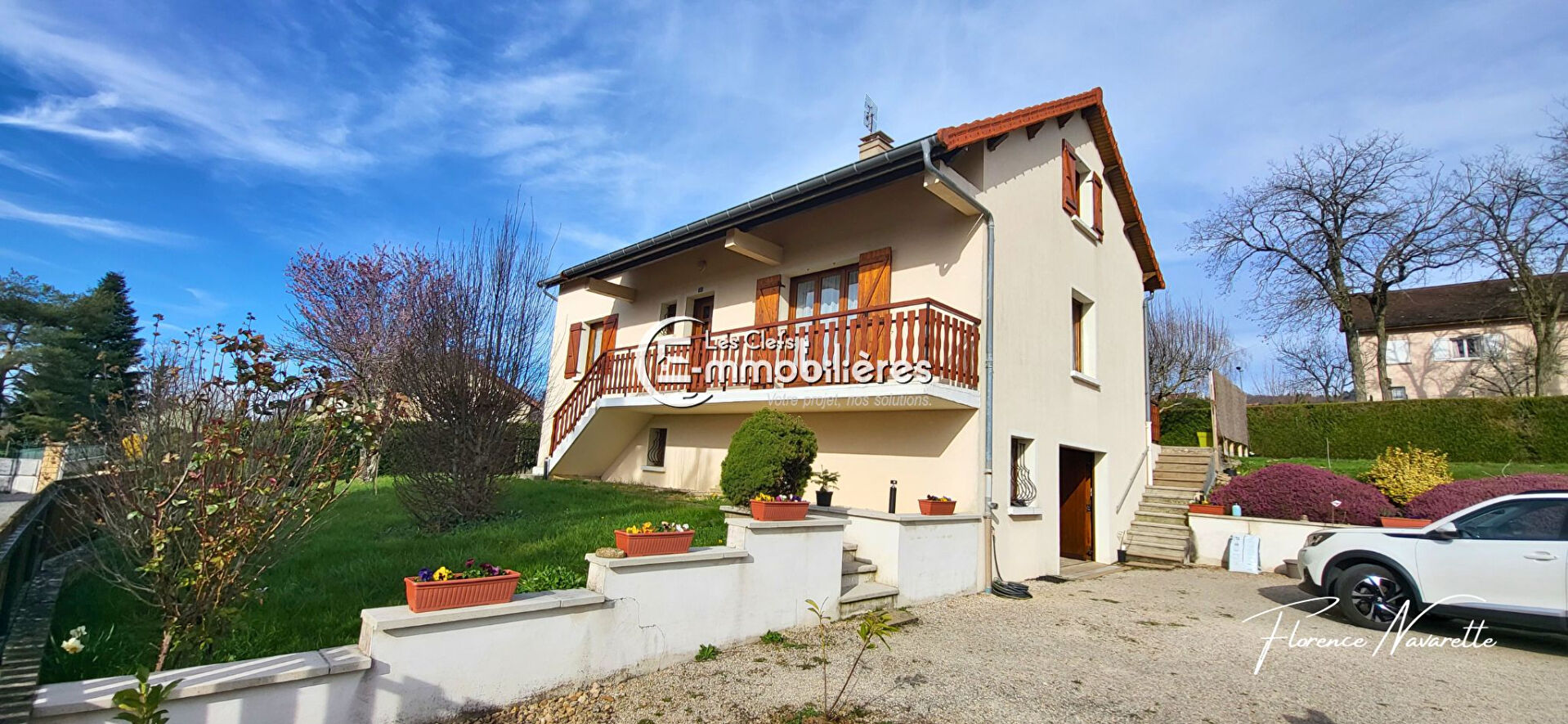 Maison 3 chambres jardin clos .