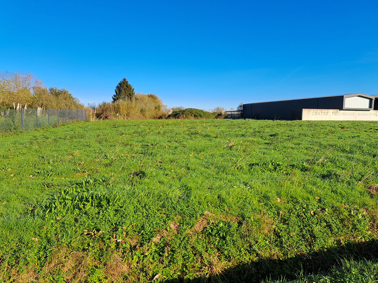 Photo TERRAIN A BATIR ONDRES 595 m2 image 3/4