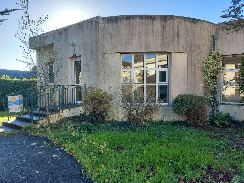 Photo PLANCOET CENTRE  PLEIN PIED (haut)BIEN A RENOVER  EN MAISON image 3/6