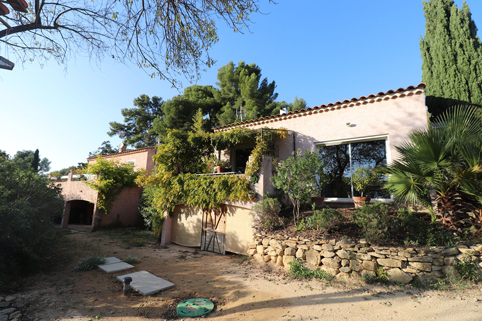 Agence immobilière de L et F IMMOBILIER St cyr sur mer - L ,  F IMMOBILIER
