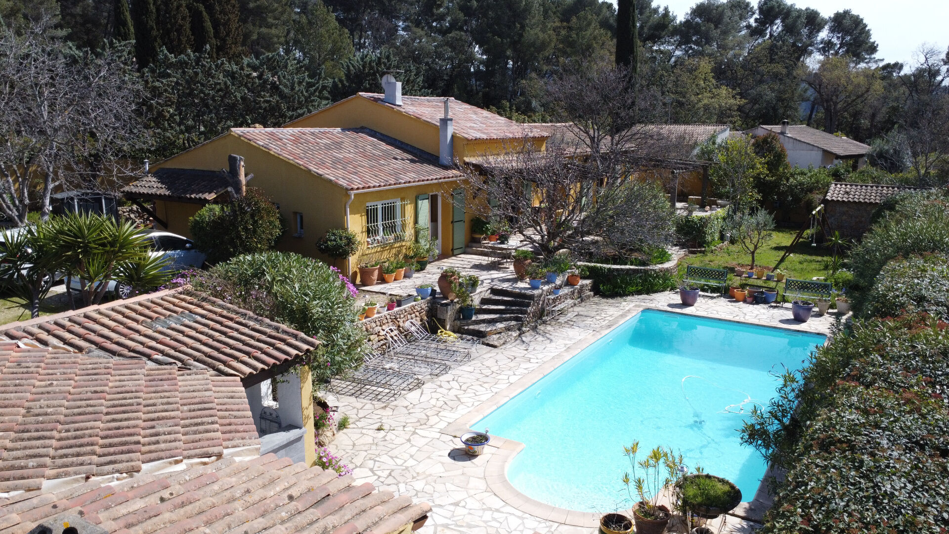 Agence immobilière de L et F IMMOBILIER St cyr sur mer - L ,  F IMMOBILIER