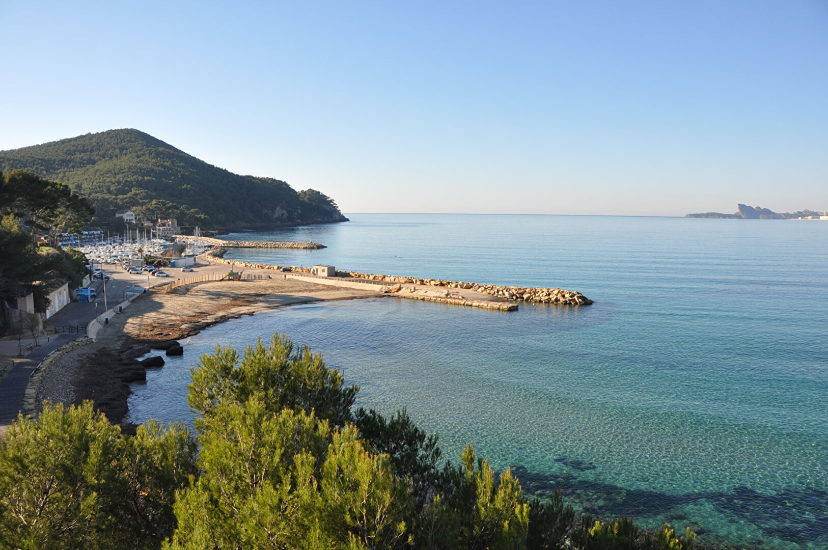 Agence immobilière de L et F IMMOBILIER St cyr sur mer - L ,  F IMMOBILIER
