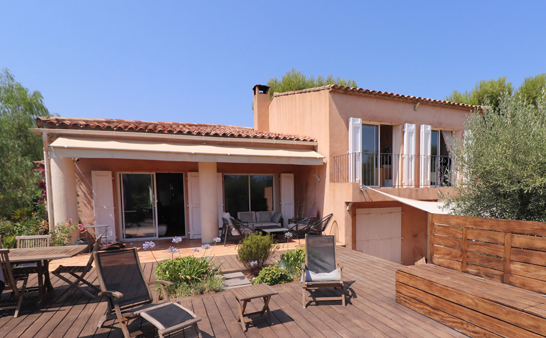 Agence immobilière de L et F IMMOBILIER St cyr sur mer - L ,  F IMMOBILIER