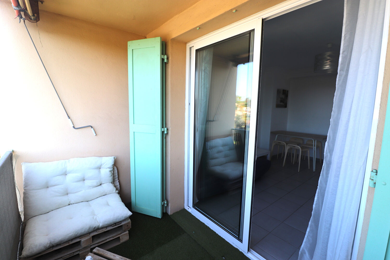 Photo Appartement Saint Cyr Sur Mer image 1/6