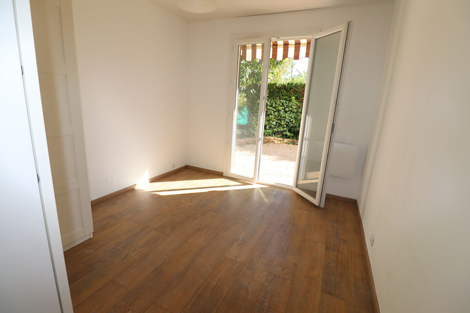 Photo Appartement ST CYR S/MER image 5/6