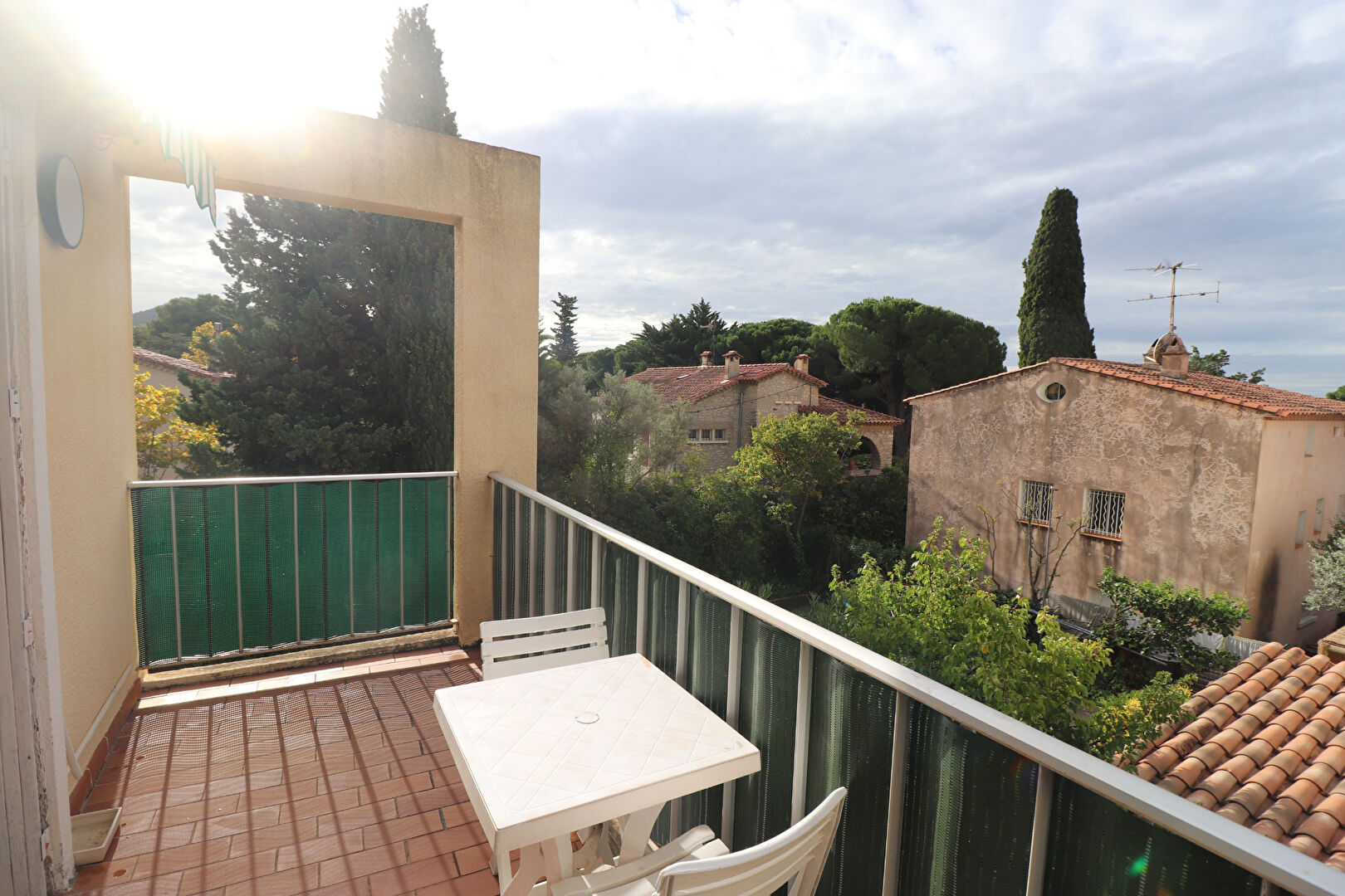 Photo Appartement Saint Cyr Sur Mer 1 pièce(s) 32.5 m2 image 1/5