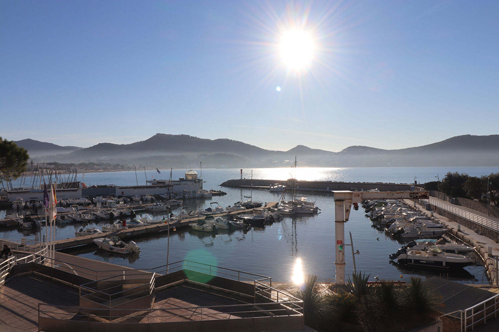 Agence immobilière de L et F IMMOBILIER St cyr sur mer - L ,  F IMMOBILIER