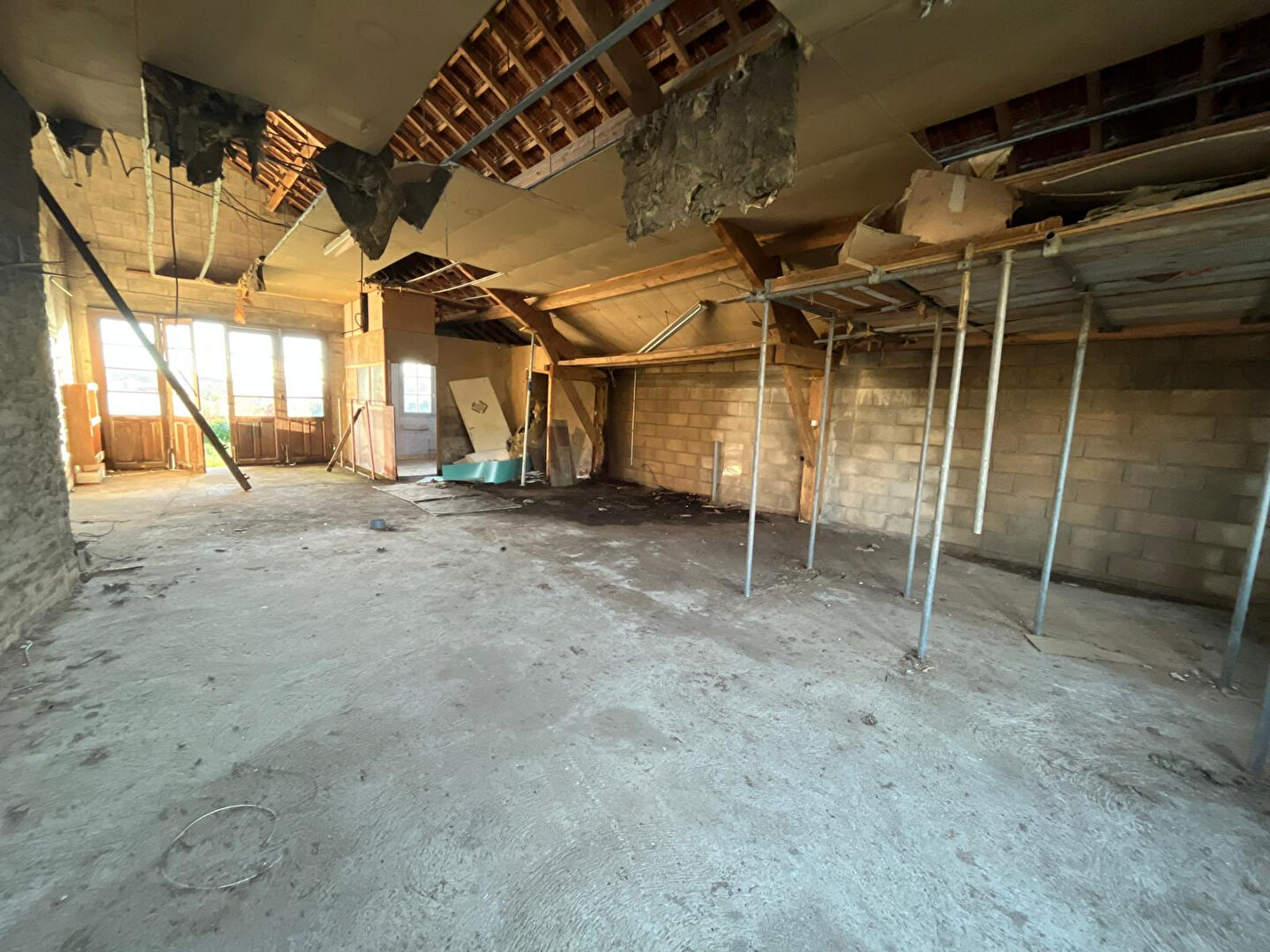 Photo Bâtiment Pouilley Les Vignes (25115) image 4/6