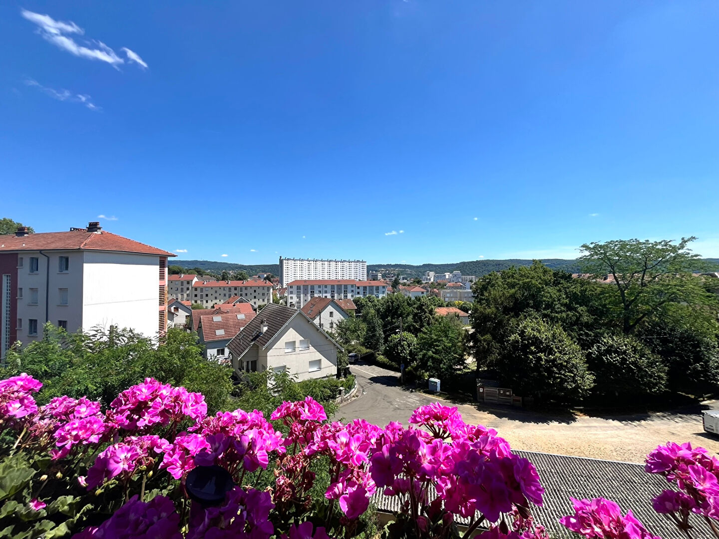 Agence immobilière de LETONDAL IMMOBILIER Pirey - LETONDAL IMMOBILIER SARL