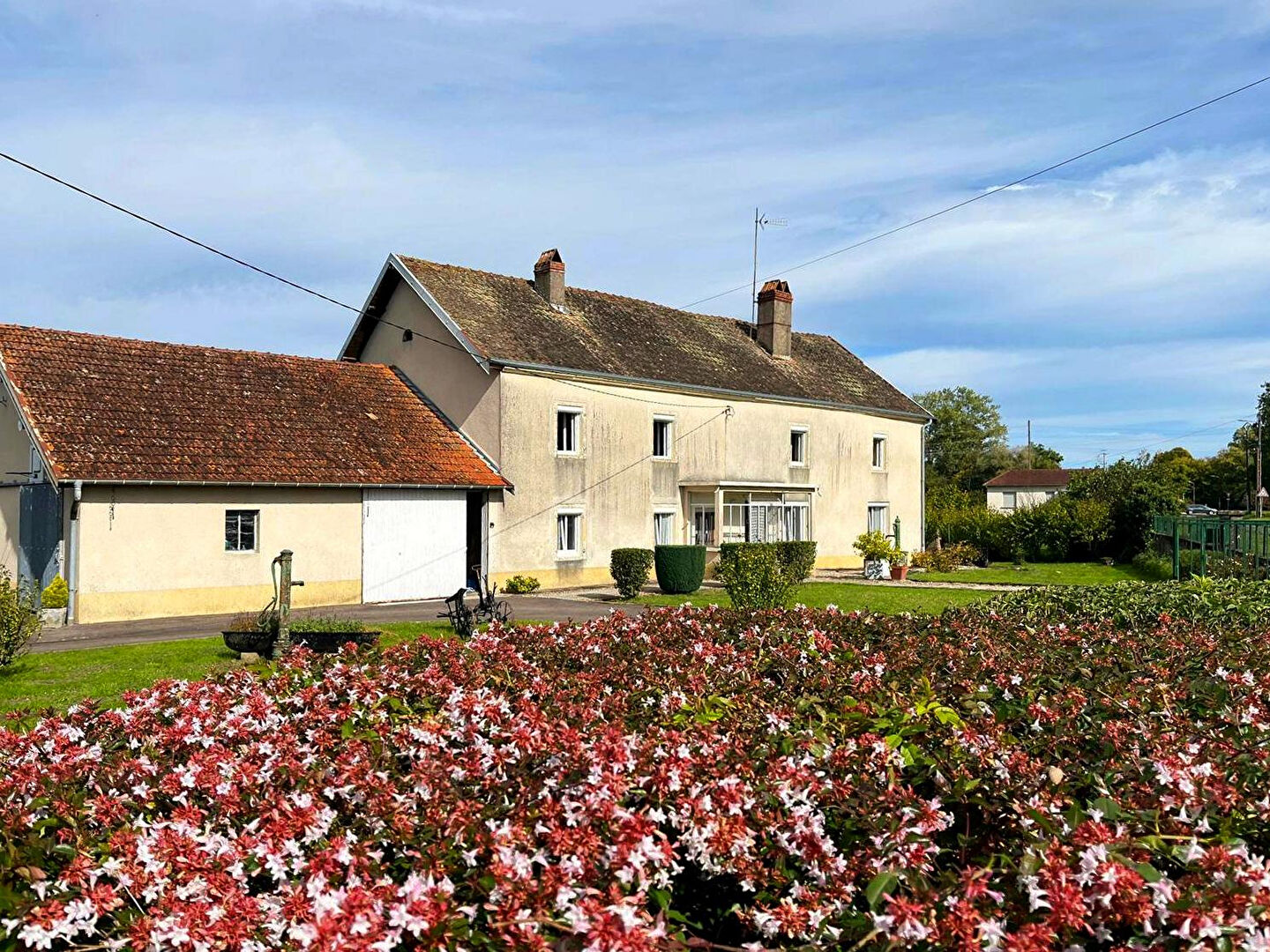 Propriété de 2 maisons sur 4ha de terrain