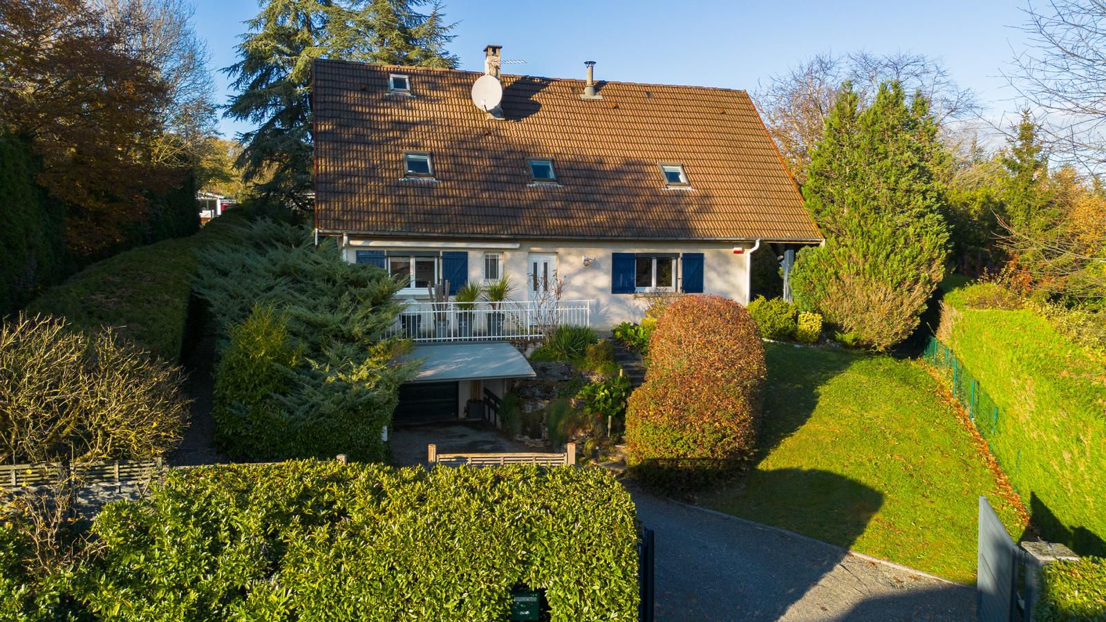 Photo Pouilley Les Vignes image 1/6