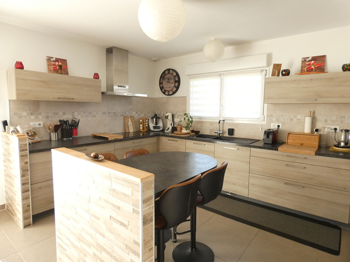 Photo Saint-Vit : Maison récente sur 7 ares de terrain plat image 5/6