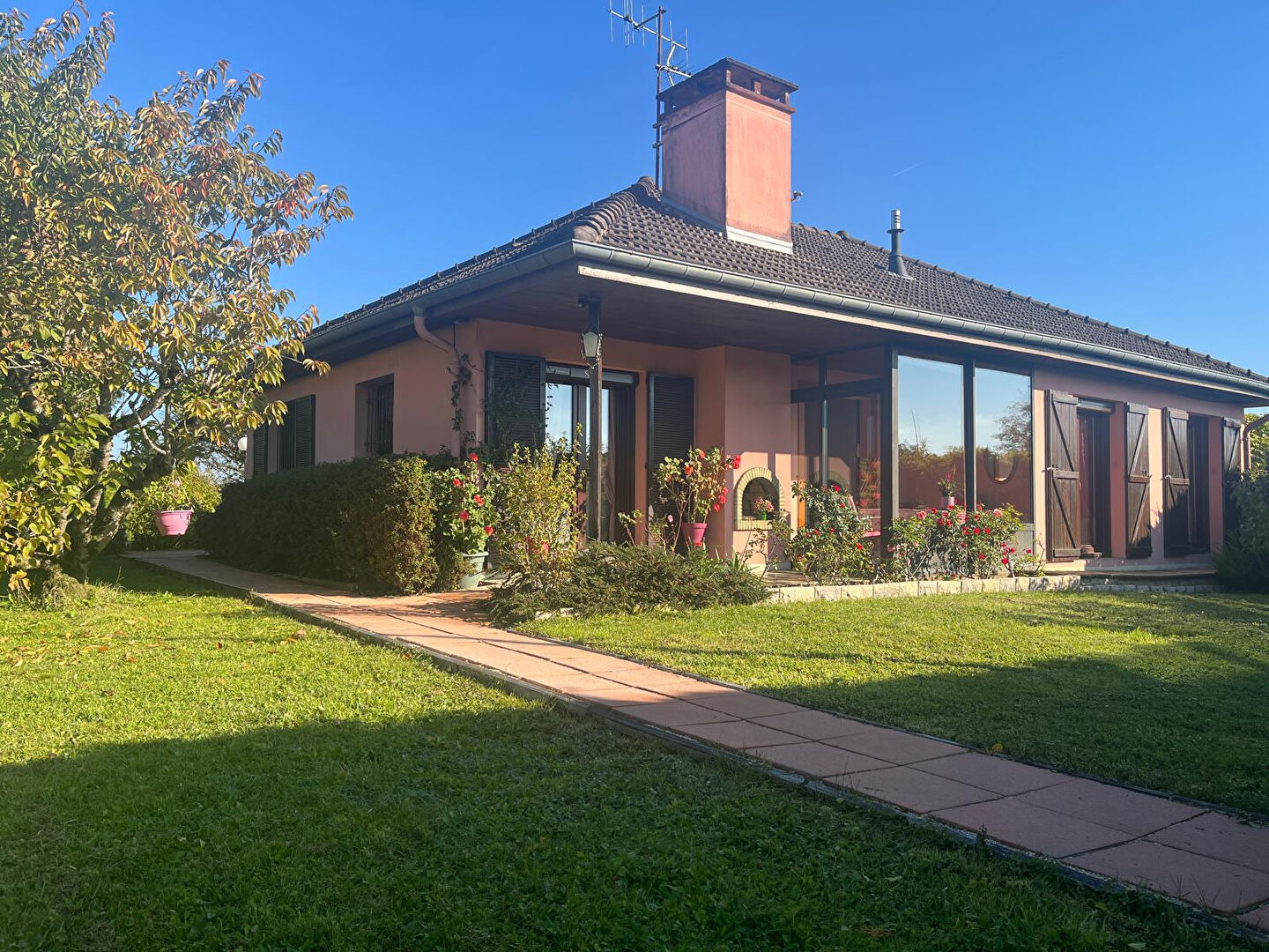 Agence immobilière de LETONDAL IMMOBILIER Pirey - LETONDAL IMMOBILIER SARL