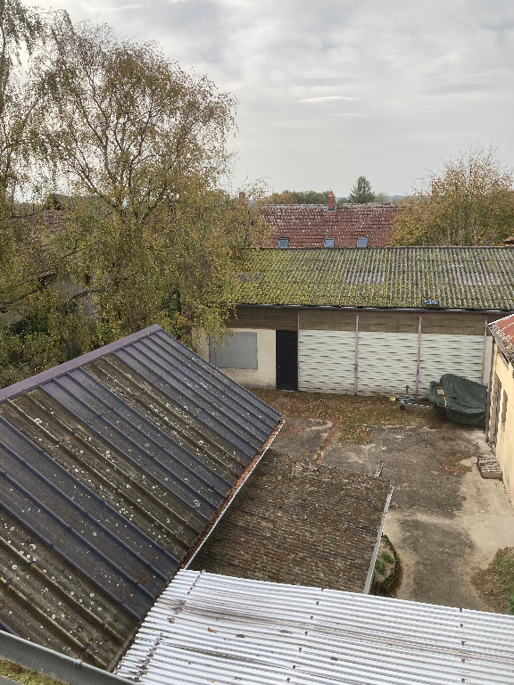 Photo Entrepôt / local industriel Ivoy Le Pre 400 m2 plus appartement à finir. image 6/6