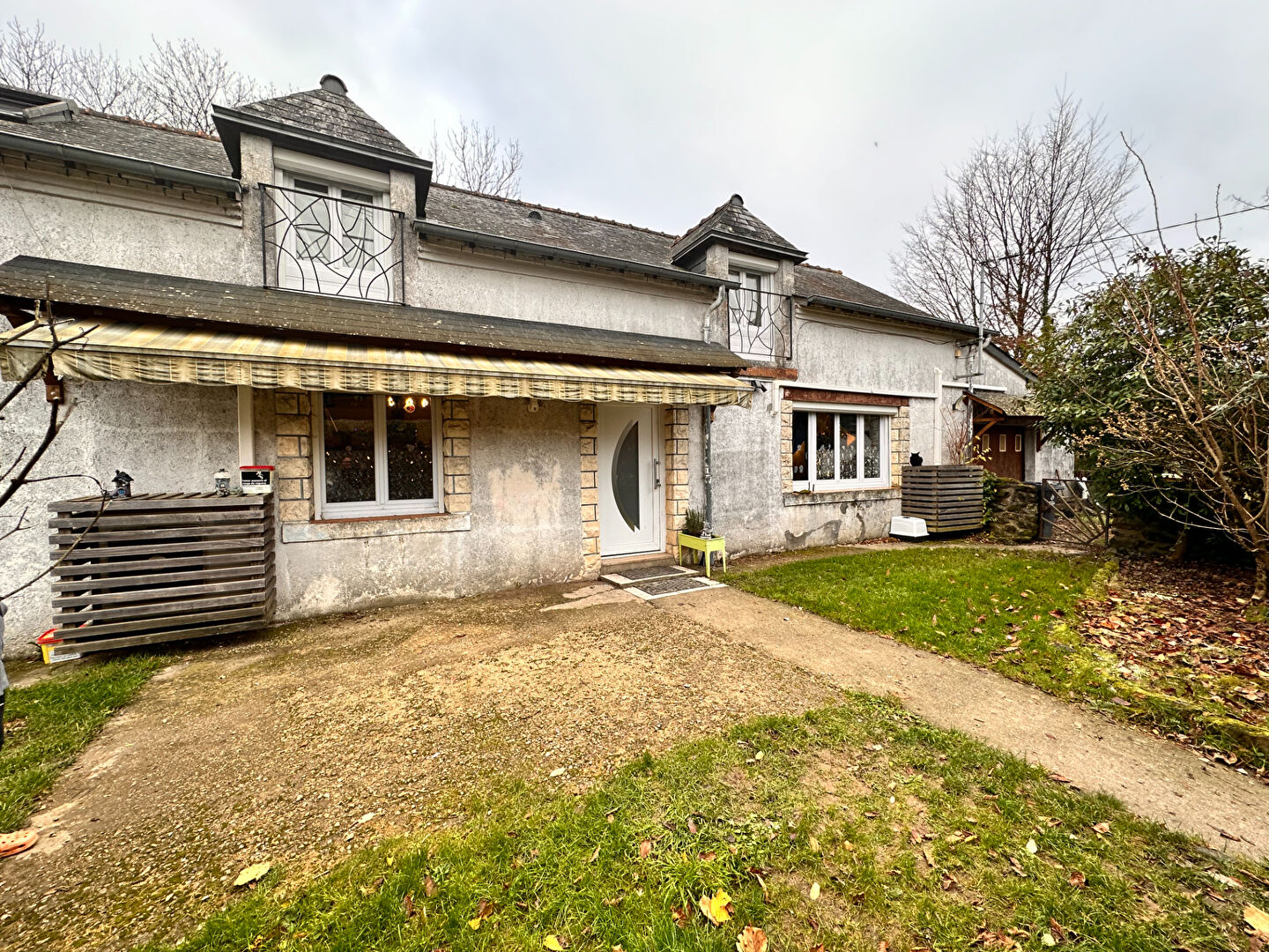 Agence immobilière de LE VILLAGE IMMOBILIER - LE VILLAGE IMMOBILIER Henrichemont