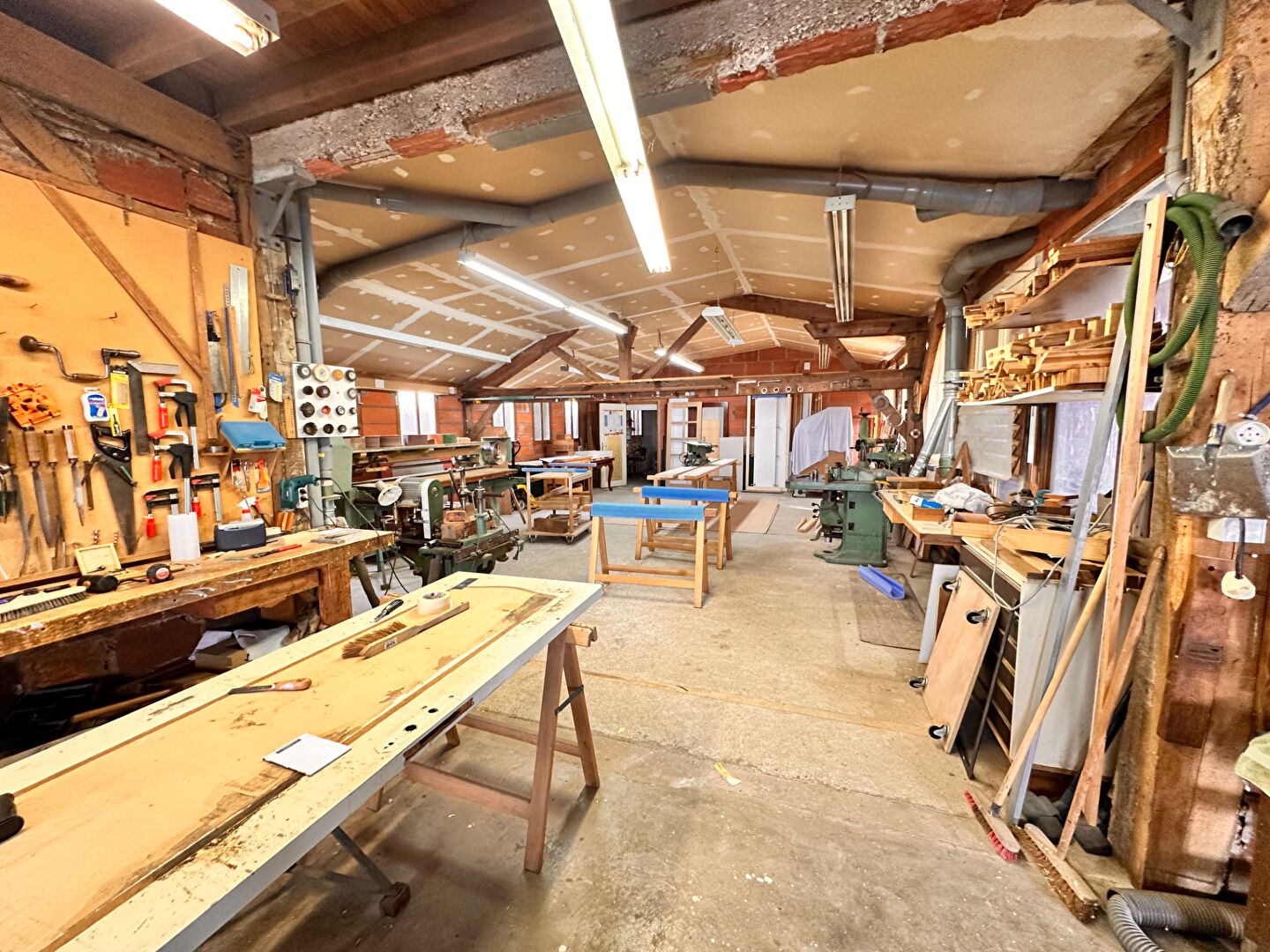 Entrepôt / local industriel Aubigny Sur Nere 3 pièce(s) 255 m2