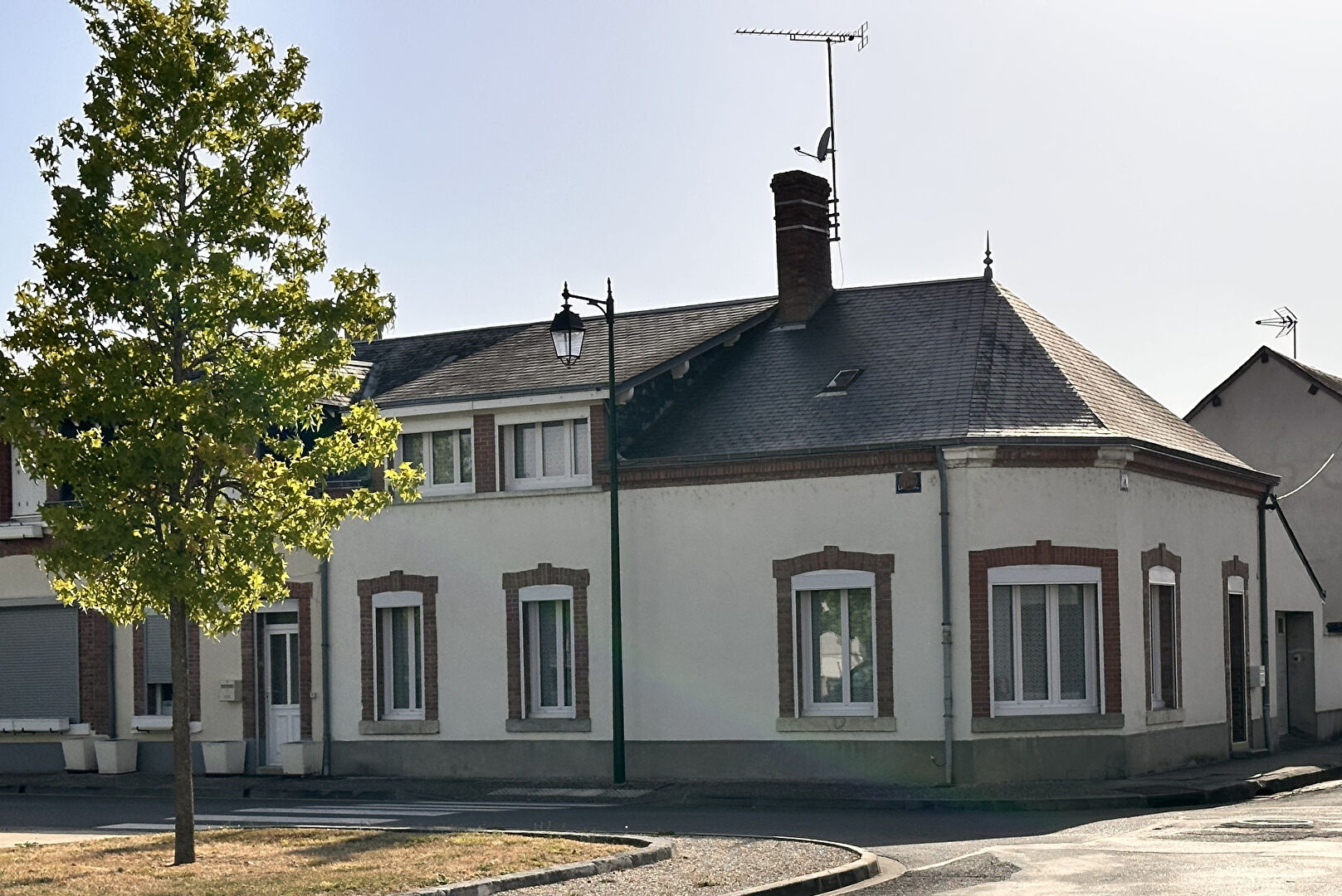 Agence immobilière de LE VILLAGE IMMOBILIER - LE VILLAGE IMMOBILIER Aubigny-