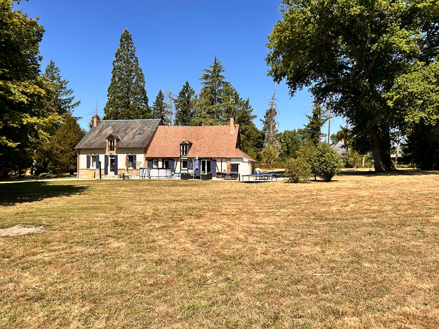 Photo Maison Cerdon 6 pièce(s) 220 m2 image 2/6