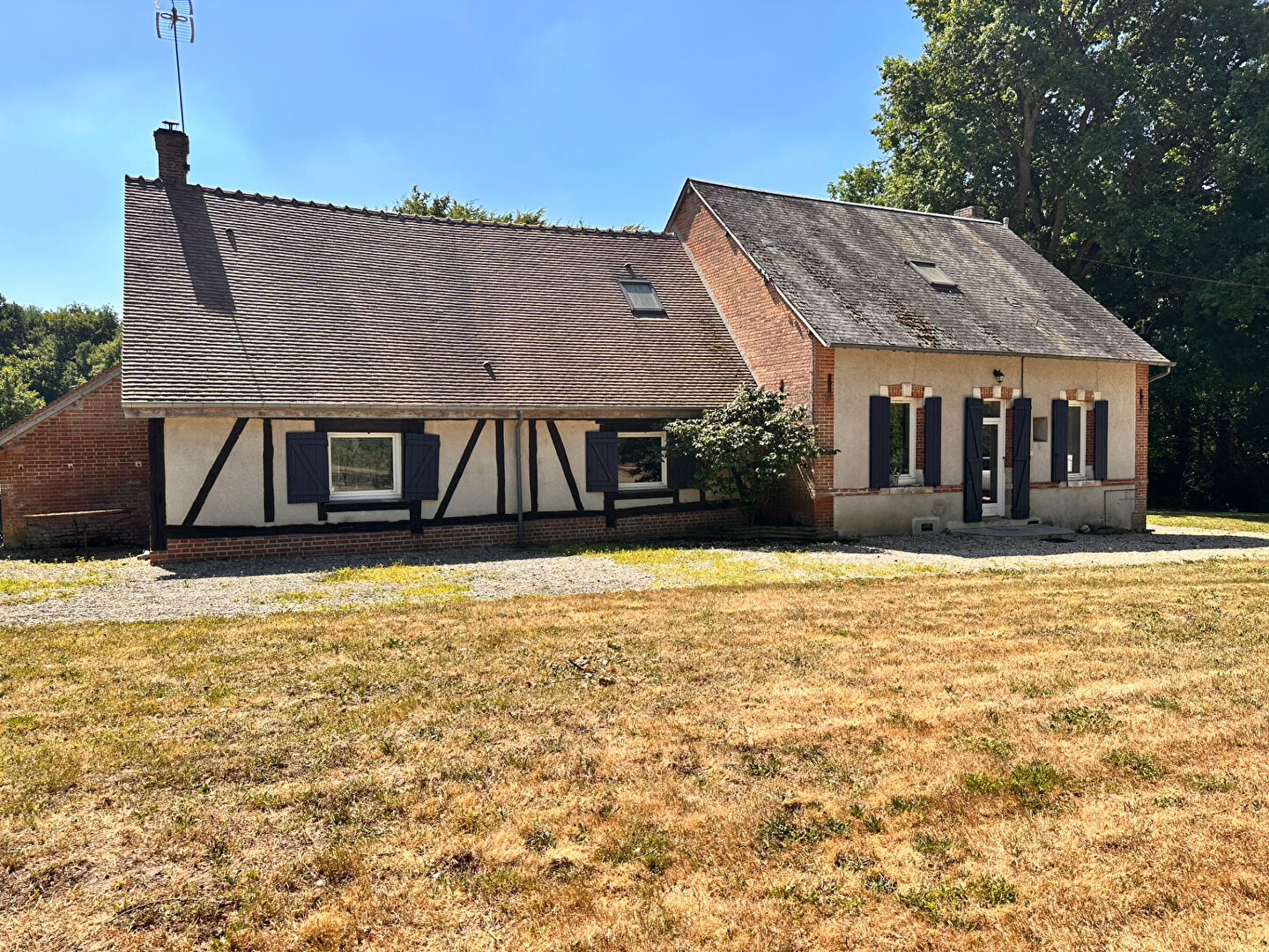 Photo Maison Cerdon 6 pièce(s) 220 m2 image 3/6