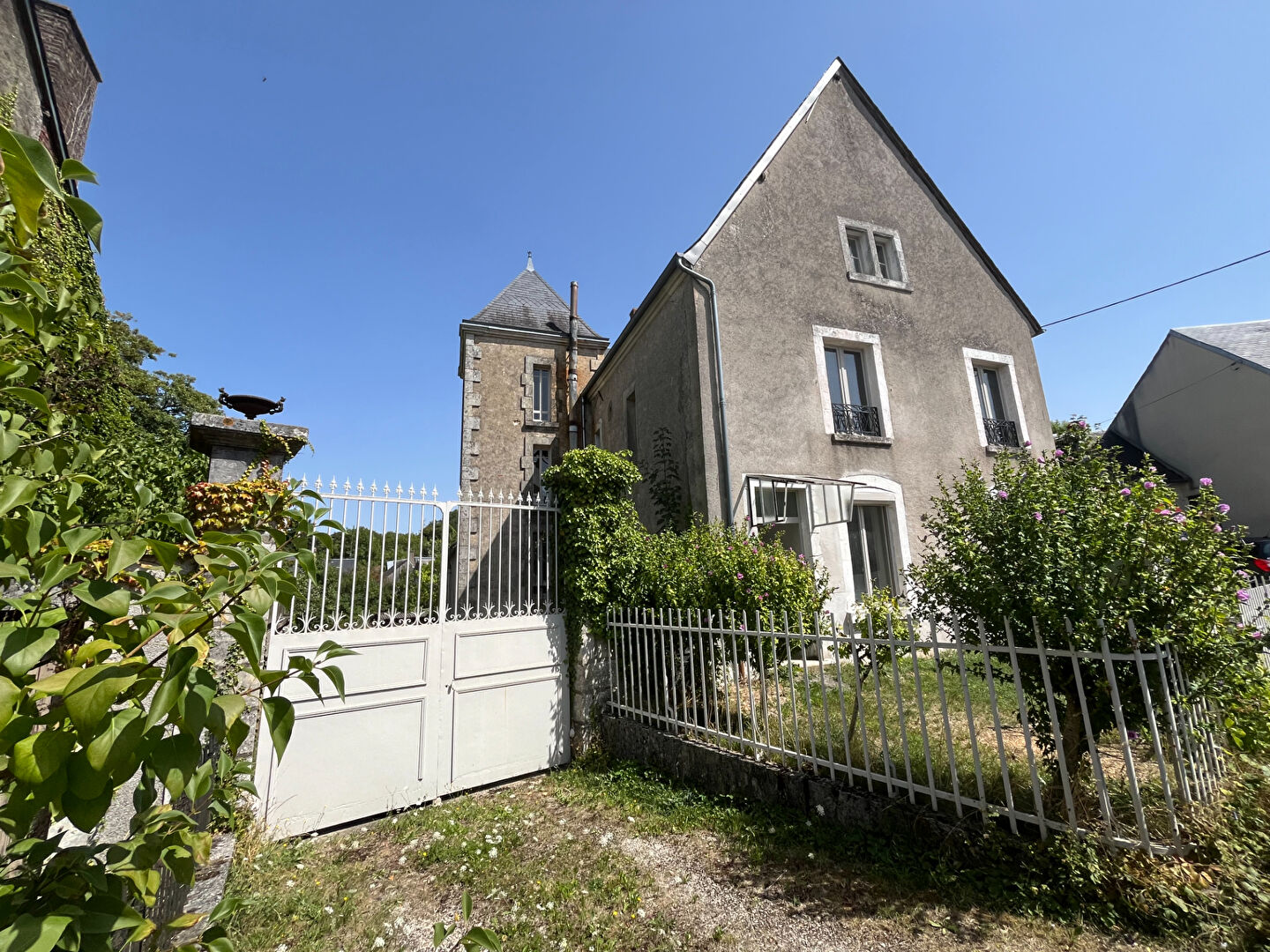 Agence immobilière de LE VILLAGE IMMOBILIER - LE VILLAGE IMMOBILIER Aubigny-
