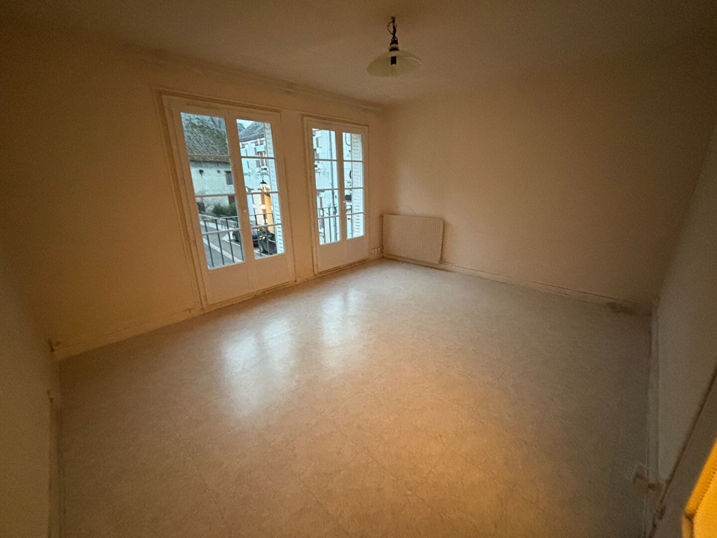 Agence immobilière de LE VILLAGE IMMOBILIER - LE VILLAGE IMMOBILIER Aubigny-