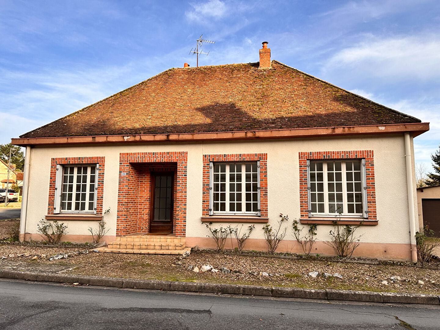 Agence immobilière de LE VILLAGE IMMOBILIER - LE VILLAGE IMMOBILIER Aubigny-