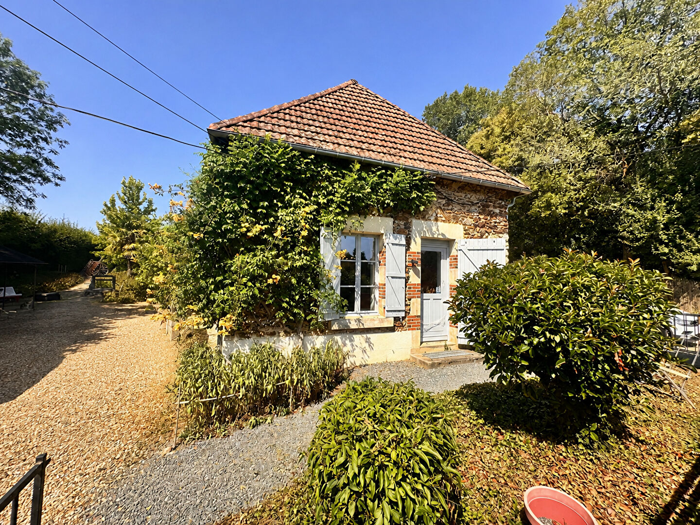 Agence immobilière de LE VILLAGE IMMOBILIER - LE VILLAGE IMMOBILIER Henrichemont