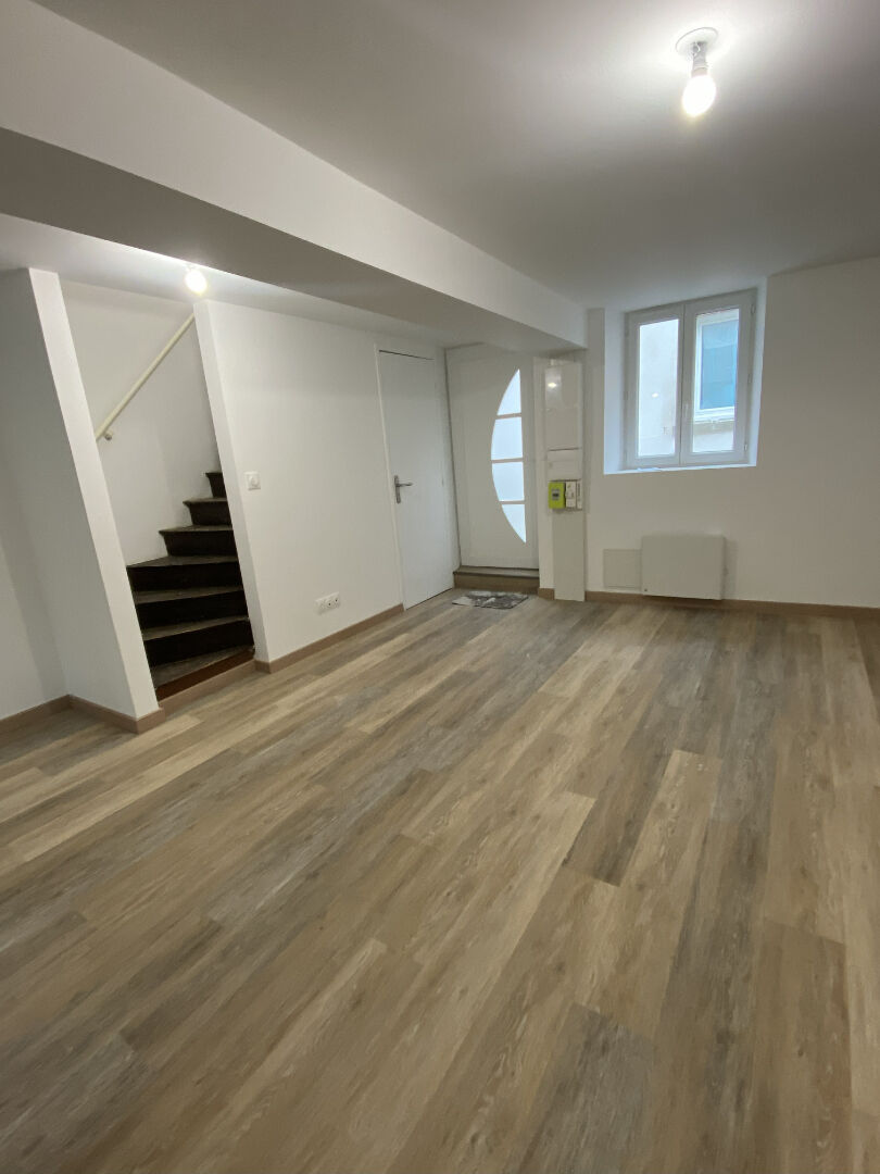 Maison à louer - 4 pièces à Meung sur Loire