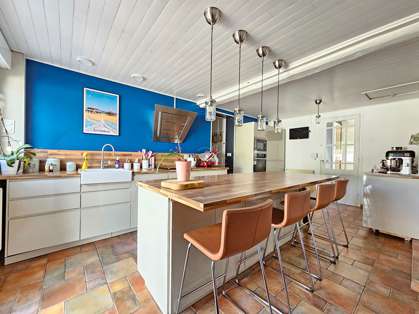 Photo Maison 5 pièces 128 m² + Grange  60 m² SALLES image 1/6