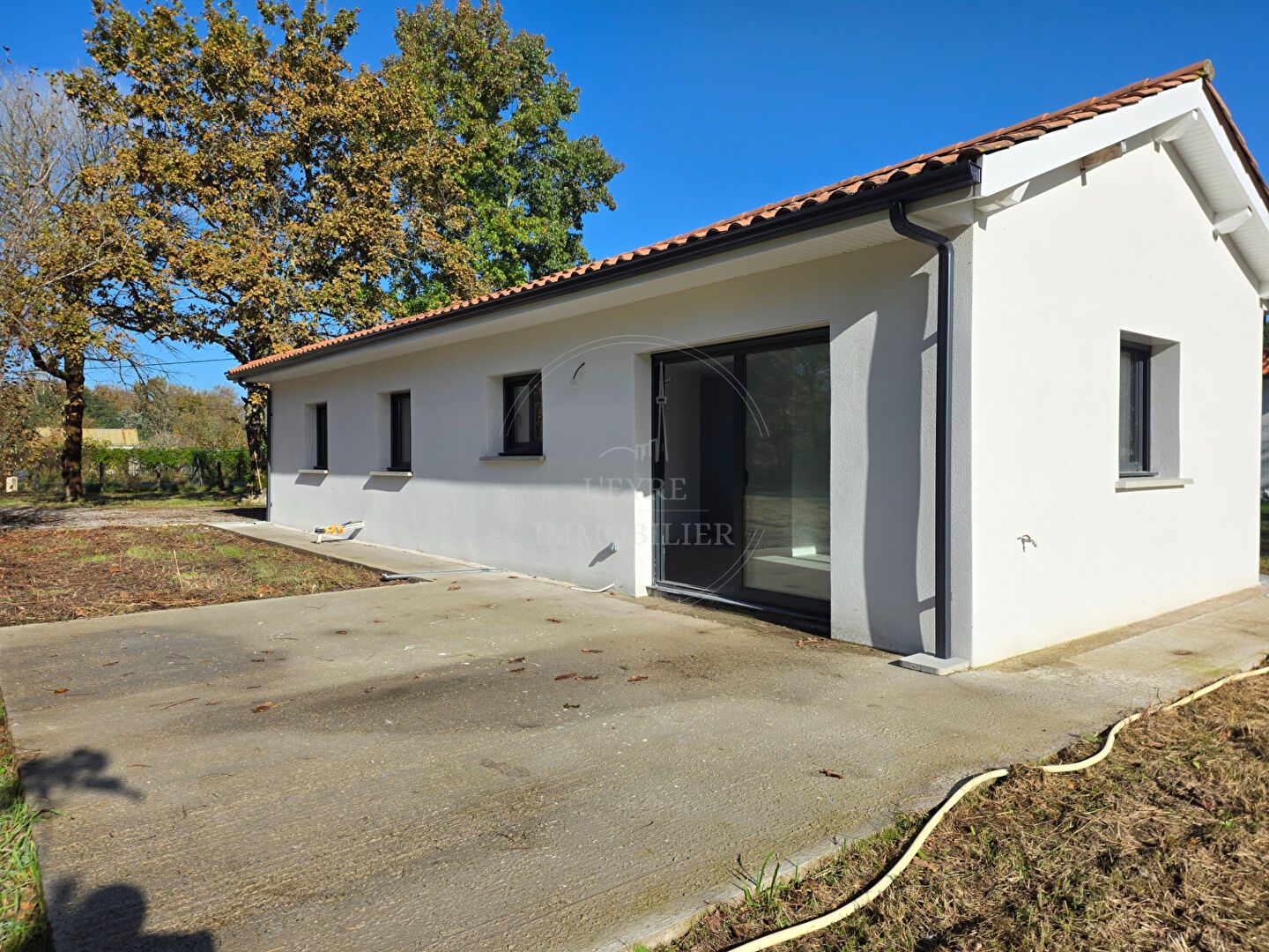 Photo Maison Audenge 3 pièces grande parcelle. image 2/6