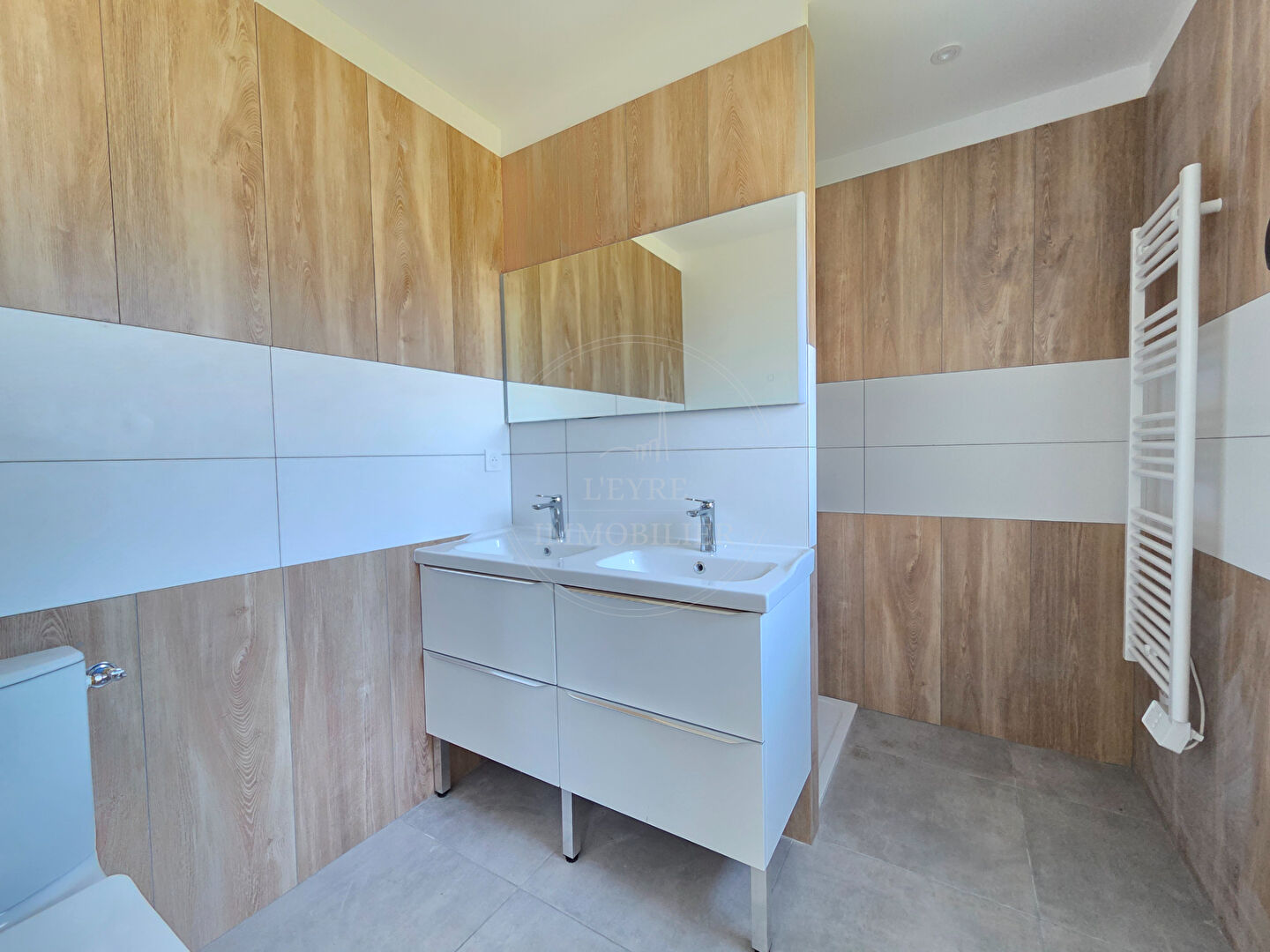 Photo Maison Audenge 3 pièces grande parcelle. image 5/6