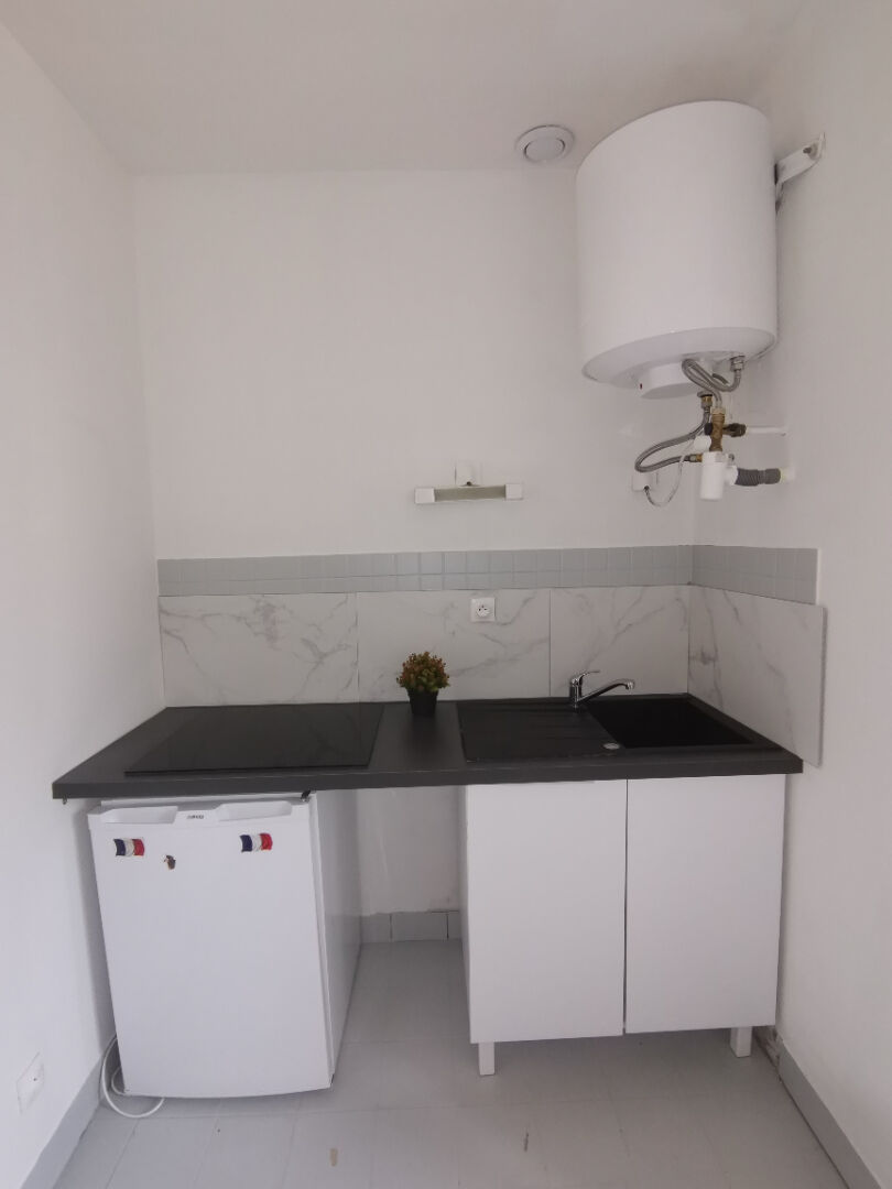 Photo Studio  meublé 15.52m² - Secteur Croix Rouge image 2/4
