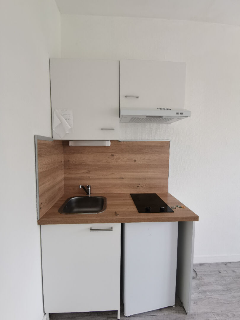 Photo APPARTEMENT BREST - 1 pièce(s) - 29.96 m2 image 2/4