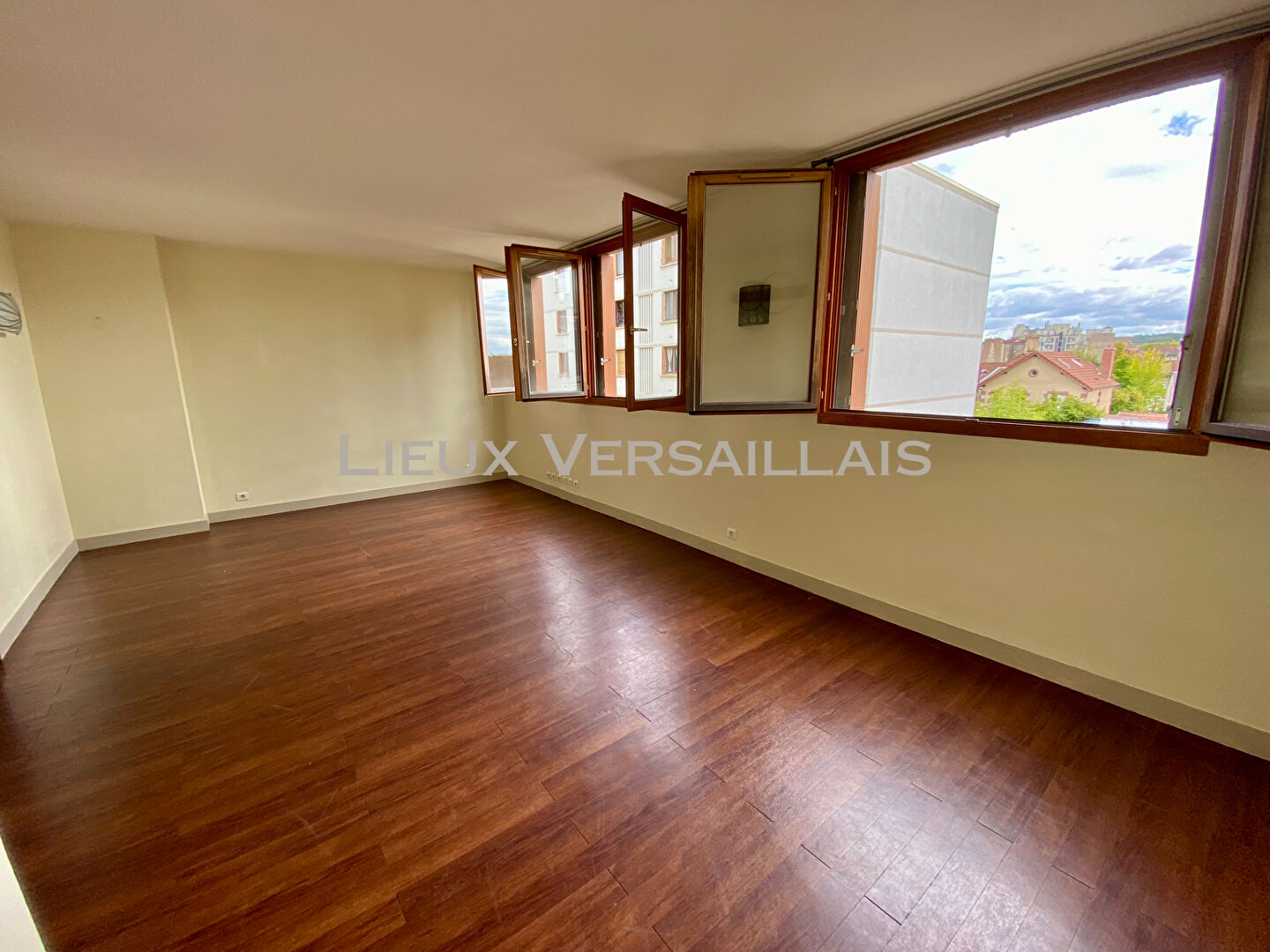 Agence immobilière de Lieux Versaillais - LIEUX VERSAILLAIS