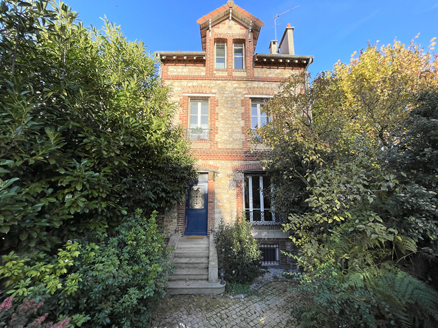 Agence immobilière de L'IMMOBILIERE DE MONTMORENCY - L'IMMOBILIERE DE MONTMORENCY