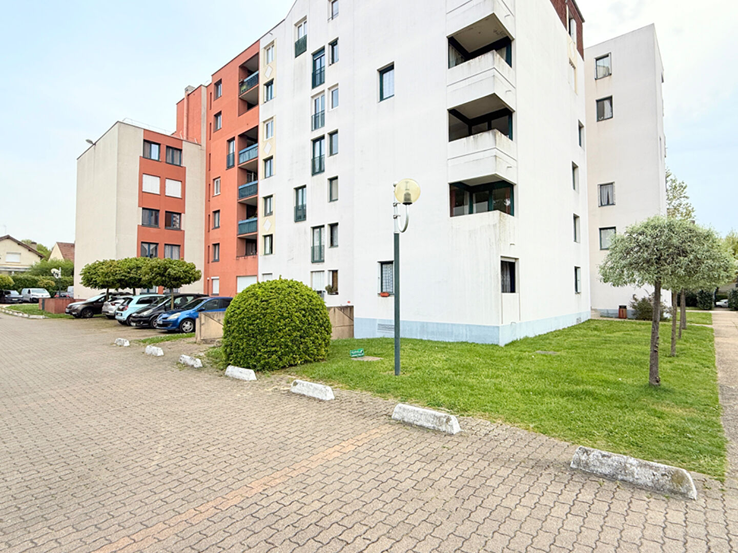 Agence immobilière de L'IMMOBILIERE DE MONTMORENCY - L'IMMOBILIERE DE MONTMORENCY