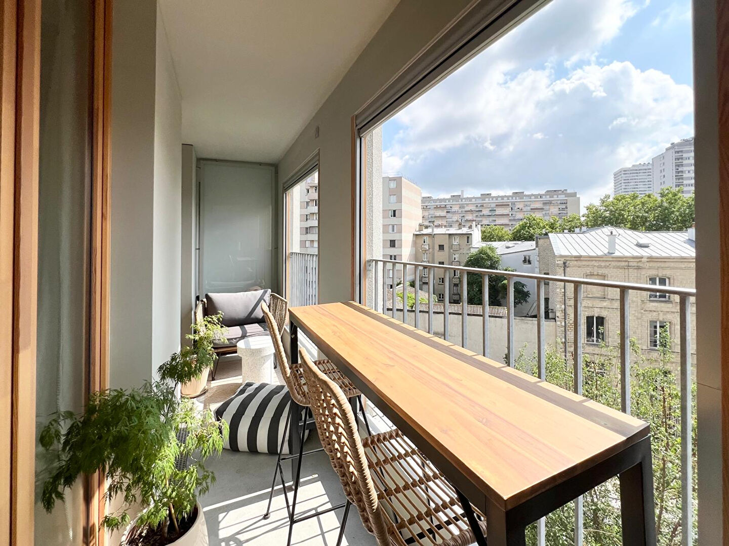 Photo Appartement Paris 4 pièce(s) 74 m2 + balcon/loggias image 1/6