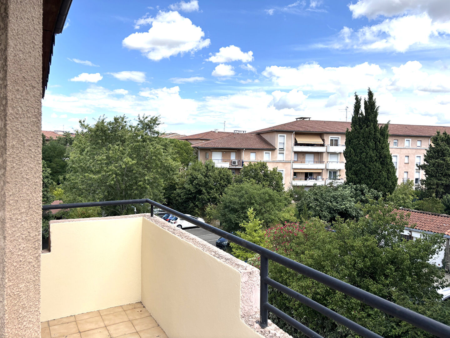 Photo Grand T2 Ramoville Saint Agne image 1/6