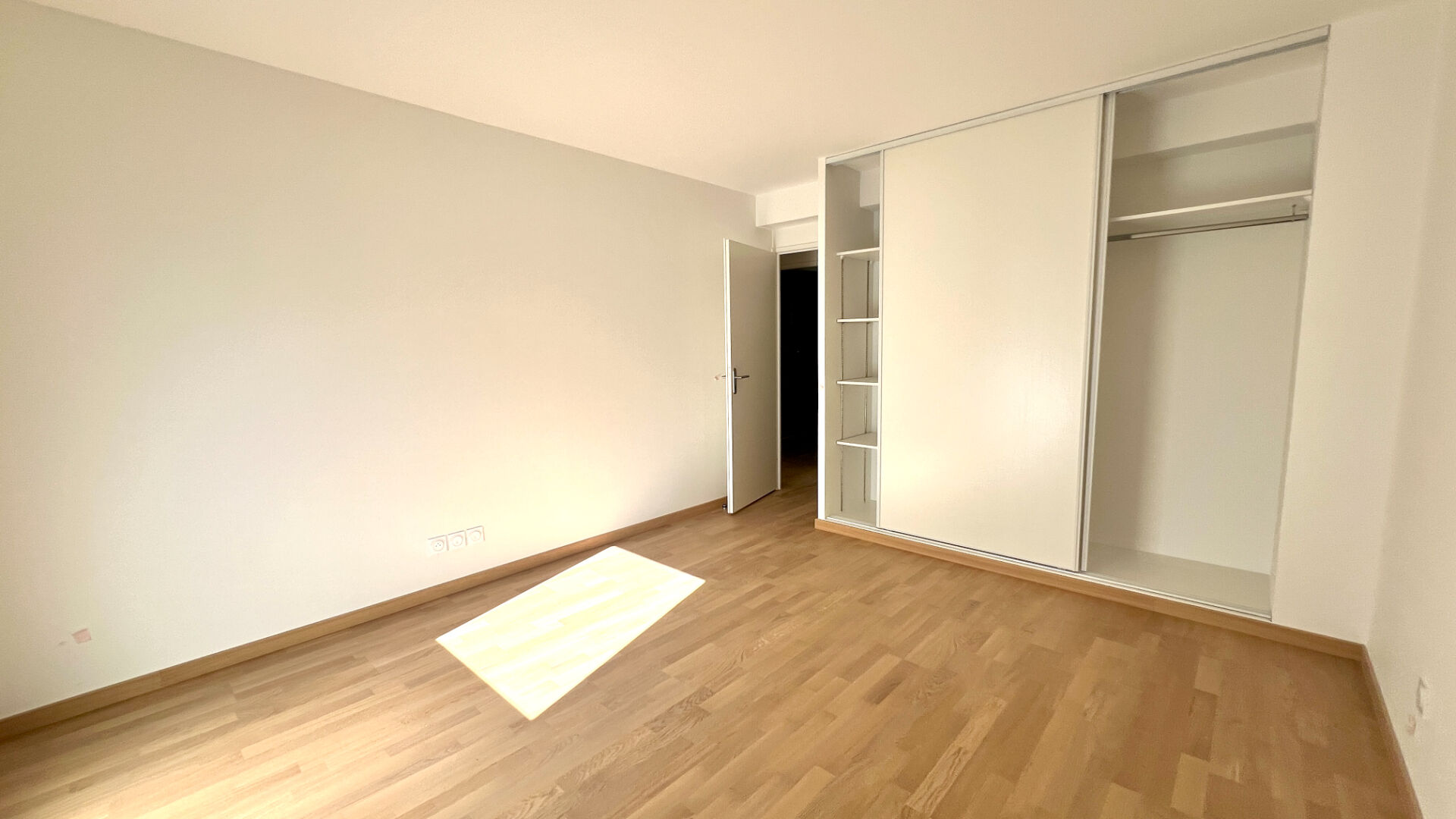 Photo Appartement T4 - 102m2 - Saint-Cyprien image 6/6