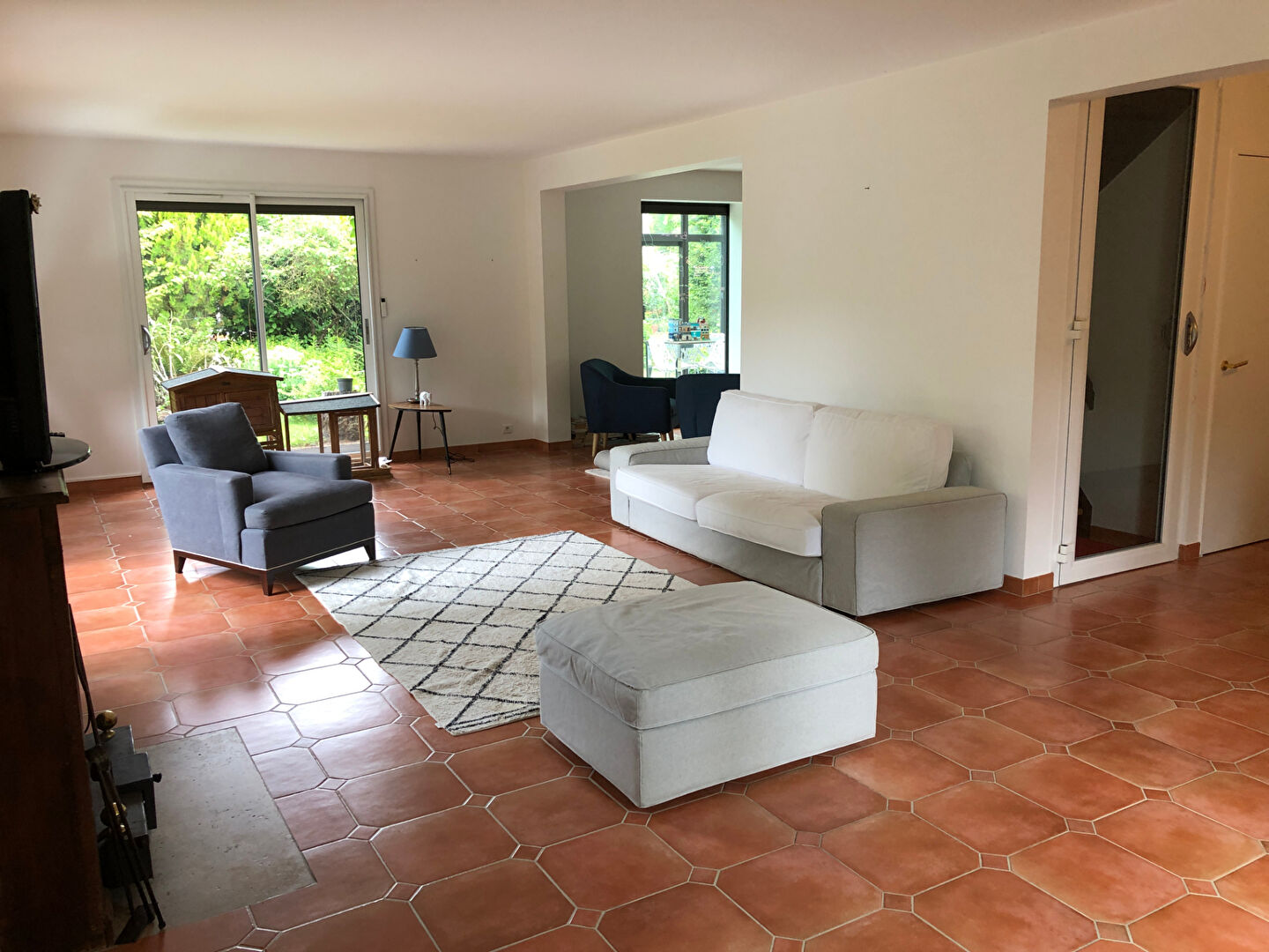 Photo VILLA BUC (200m²) AVEC VERANDA ET JARDIN  CLOS SANS VIS A VIS image 4/6