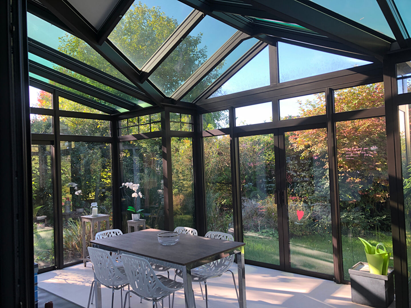 Photo VILLA BUC (200m²) AVEC VERANDA ET JARDIN  CLOS SANS VIS A VIS image 5/6