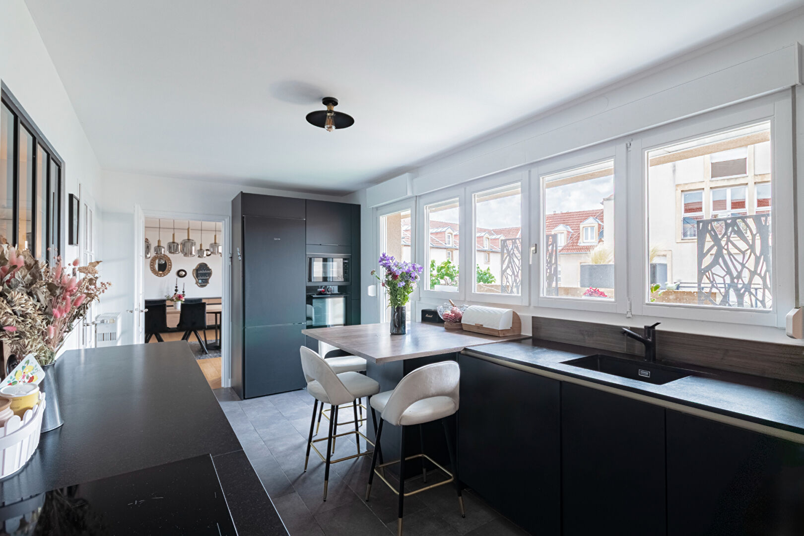 Photo Appartement Metz 7 pièces  210 m2 en duplex avec terrasse, balcon, garage double, cave image 2/6