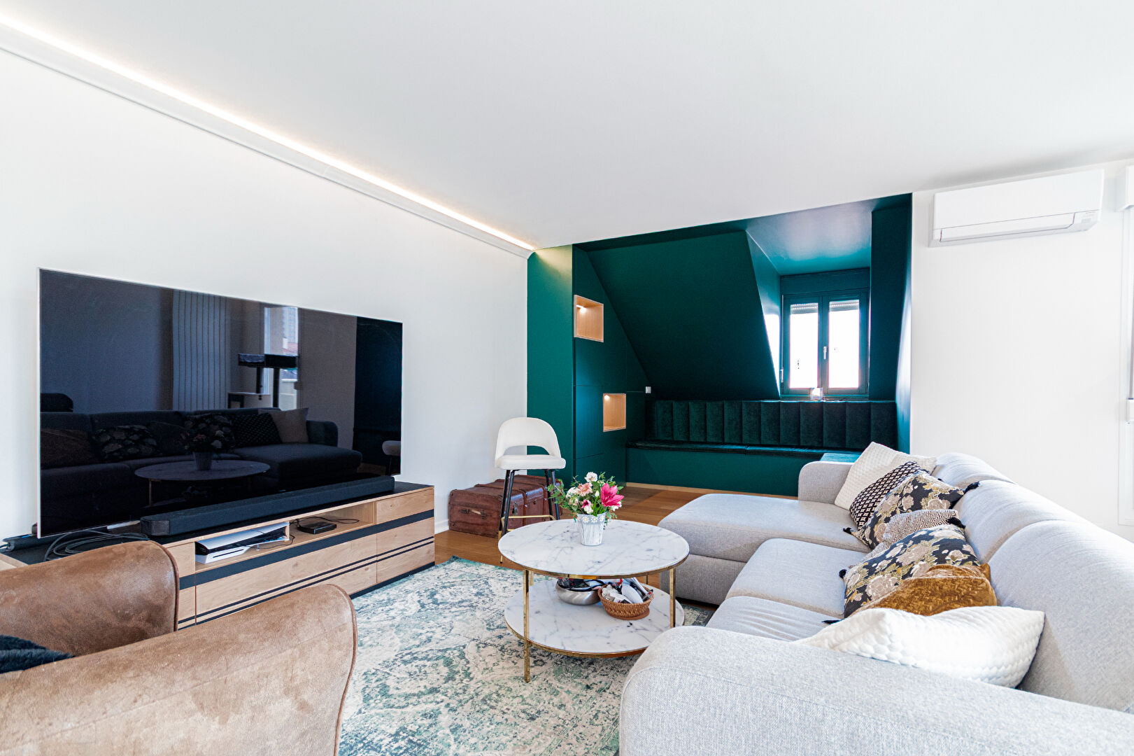 Photo Appartement Metz 7 pièces  210 m2 en duplex avec terrasse, balcon, garage double, cave image 5/6