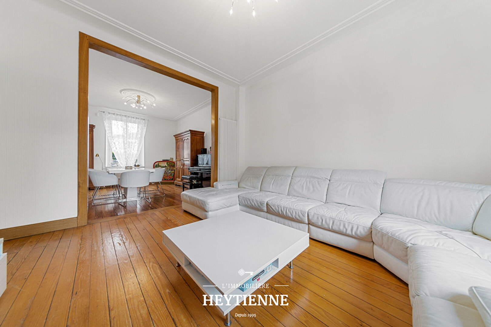 Photo Maison de Maître Courcelles Chaussy 8 pièces de 340 m2 image 5/6