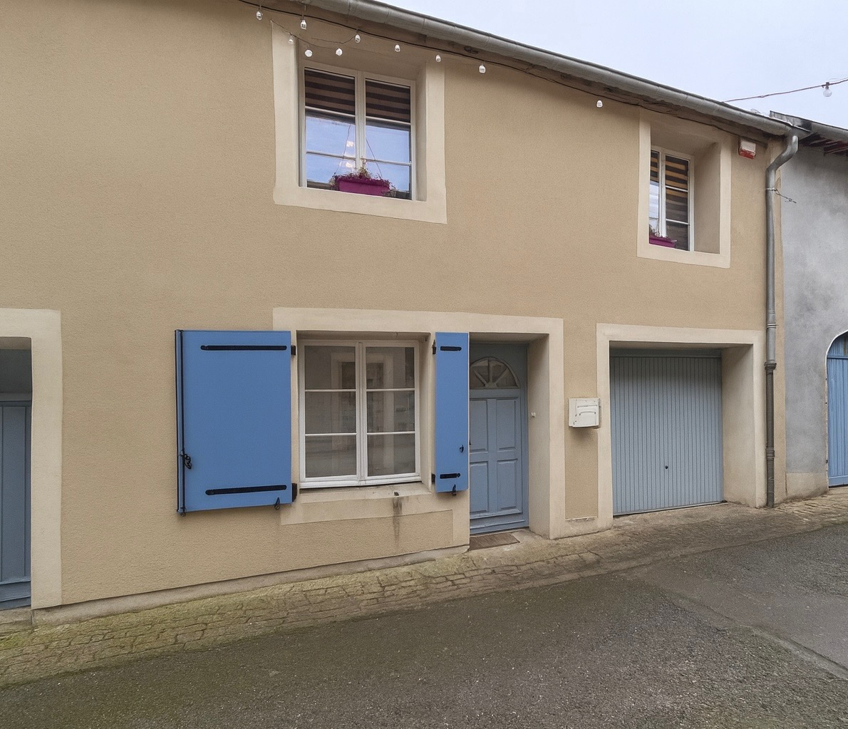 EXCLUSIVITE Au coeur de Vaux - Maison en duplex avec grande terrasse