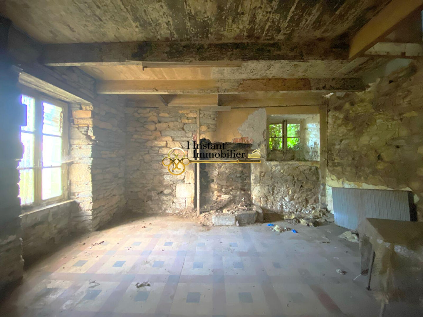 Photo Parcelle boisée en ZAC avec bâtiment à reconstruire intégralement. image 4/6