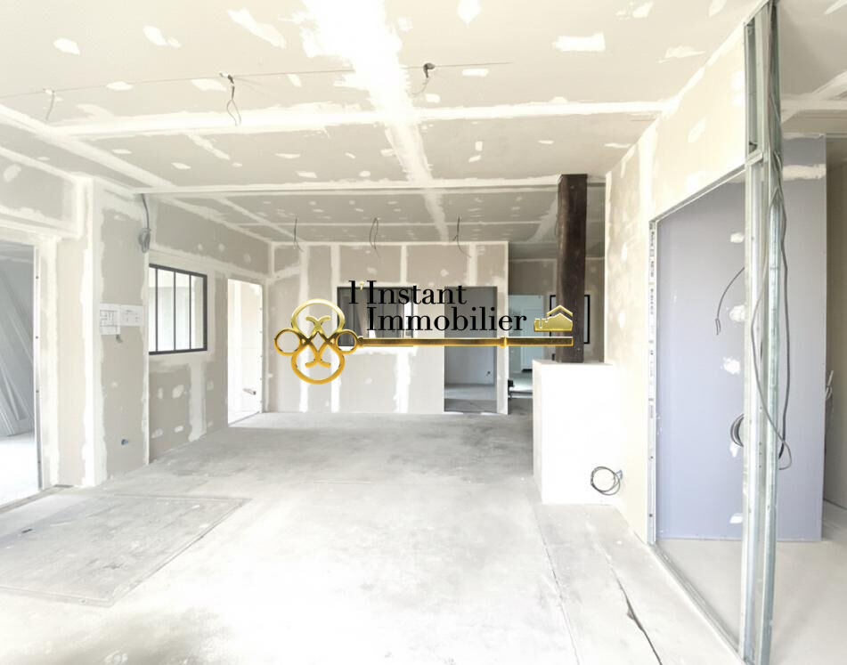 Photo Local professionnel rénové - 117 m² à louer image 2/6
