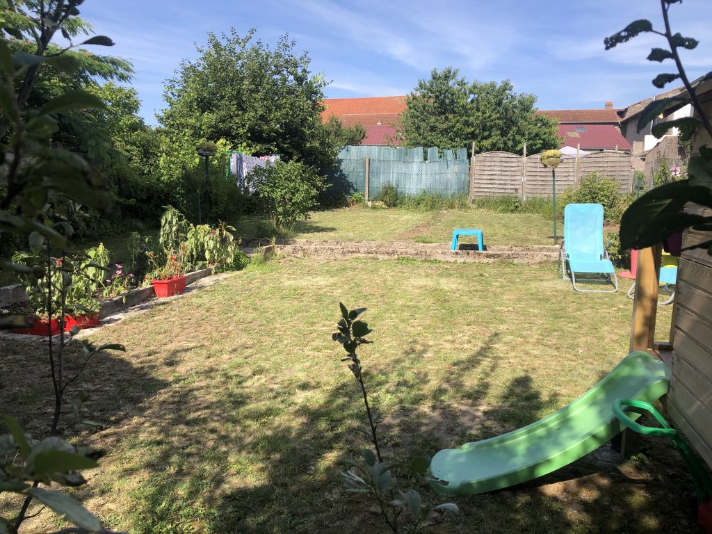 RAVILLE SUR SANON - APPT AVEC ENTREE PRIVATIVE ET JARDIN