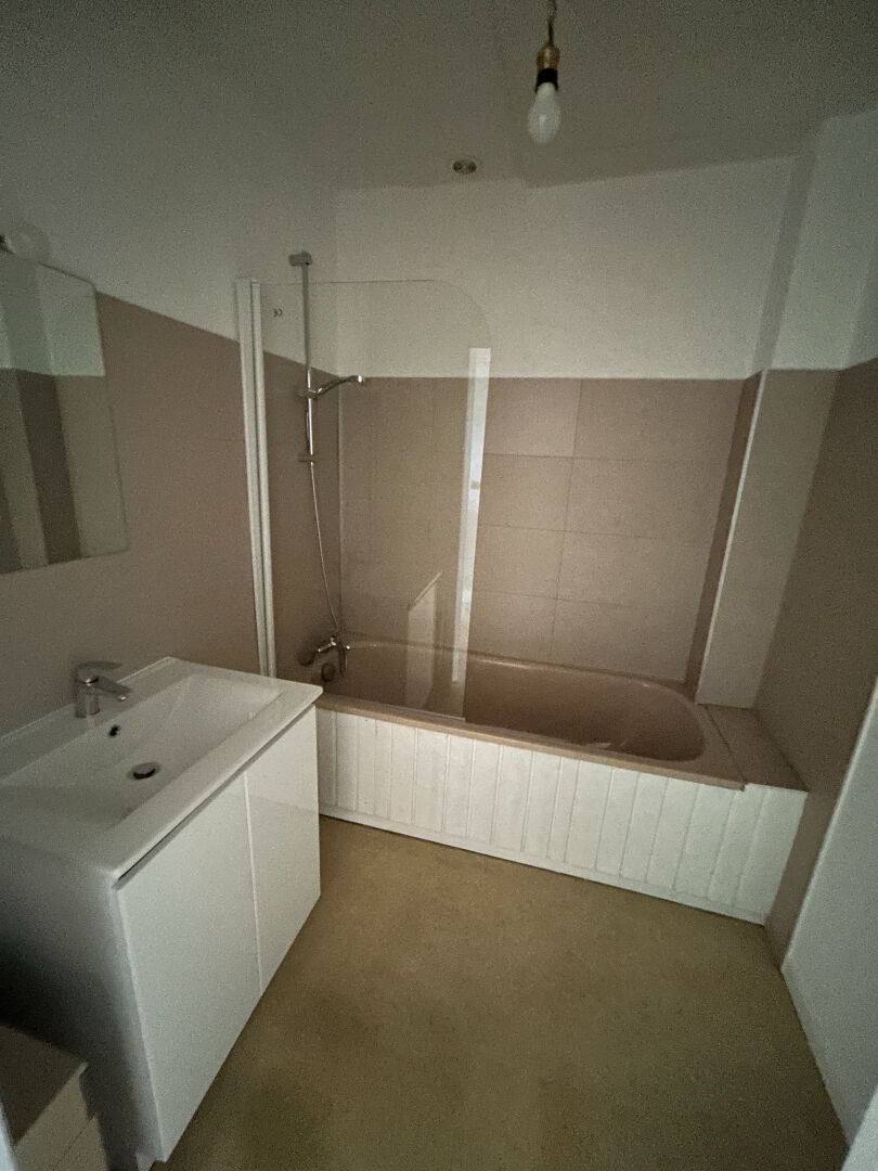 LUNEVILLE - RUE chanzy